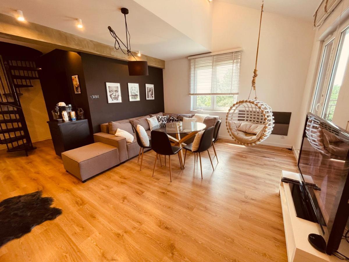Apartamenty Ktw Penthouse Z Tarasem Katowice Exteriör bild