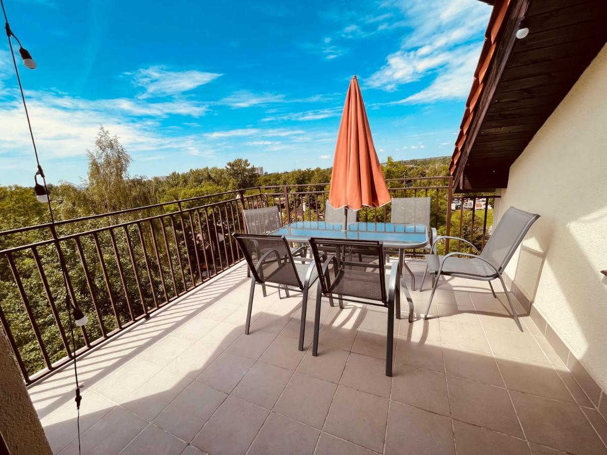 Apartamenty Ktw Penthouse Z Tarasem Katowice Exteriör bild